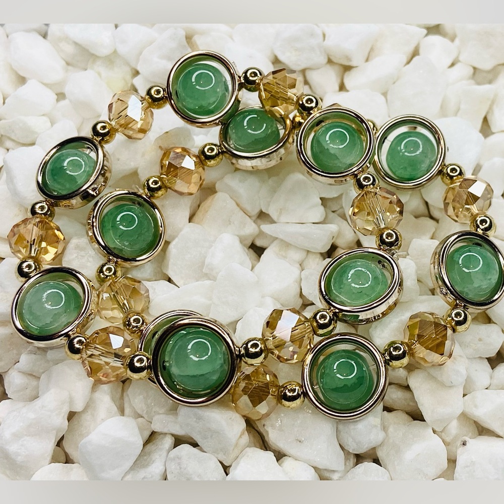 $10 Beaded Glass Bracelets Set - Picture 6 of 12
